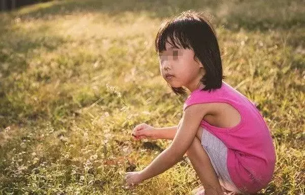 父親去世,全村人敲鑼打鼓放鞭炮,我想告訴大家我們和他不一樣