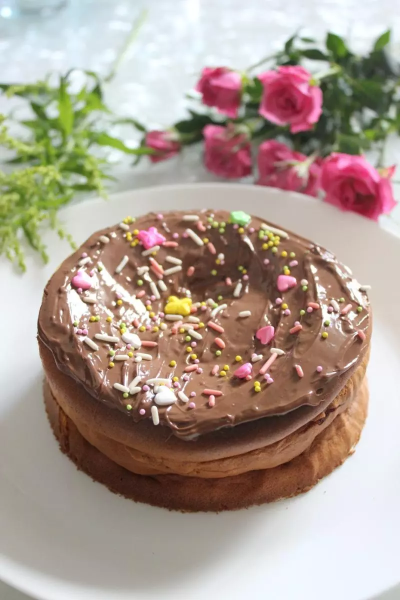 蜂蜜凹蛋糕:自己做健康又美味,再也不必去蛋糕店了