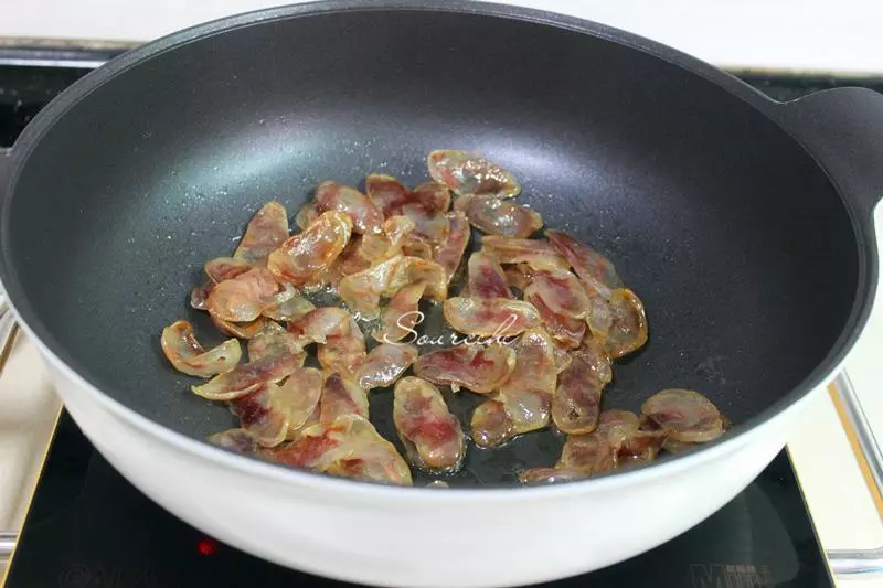臘腸和它一起炒,不放一滴油,5分鐘端上桌,越嚼越香,出奇美味