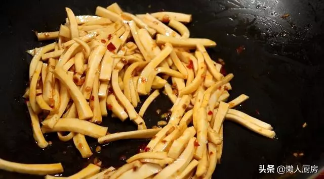 豆腐別只會燒湯,快試試這種好吃的做法,比吃大魚大肉香