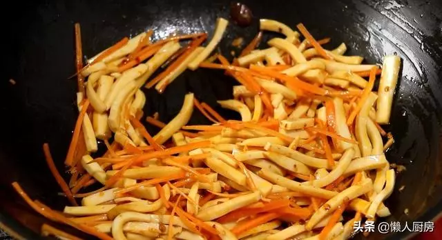 豆腐別只會燒湯,快試試這種好吃的做法,比吃大魚大肉香
