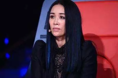那英兒子已經15歲,看過外貌不禁誇讚基因強大,可憐父親現在卻落得如此不堪~