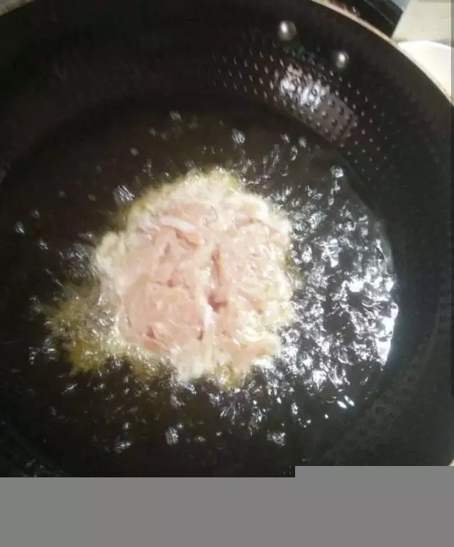 魚香肉絲炒麵,面這樣做太好吃了