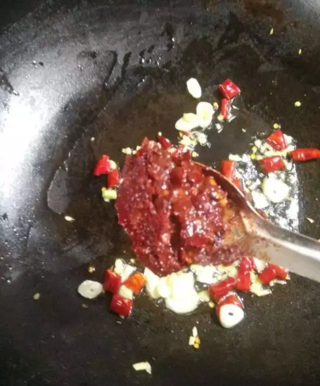 魚香肉絲炒麵,面這樣做太好吃了