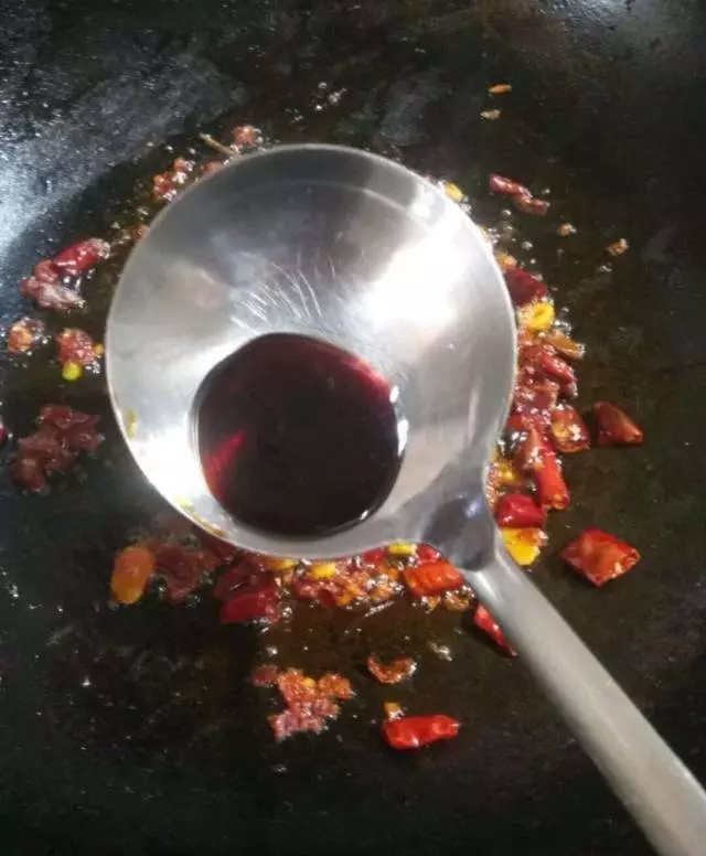 魚香肉絲炒麵,面這樣做太好吃了