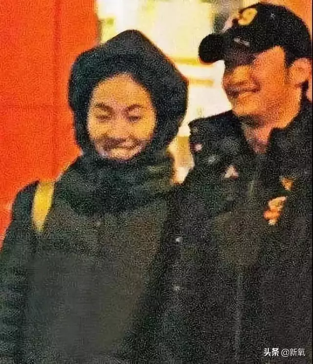 她打敗葉璇、俞飛鴻讓百億身家老公死心塌地,整形也是模板級的!