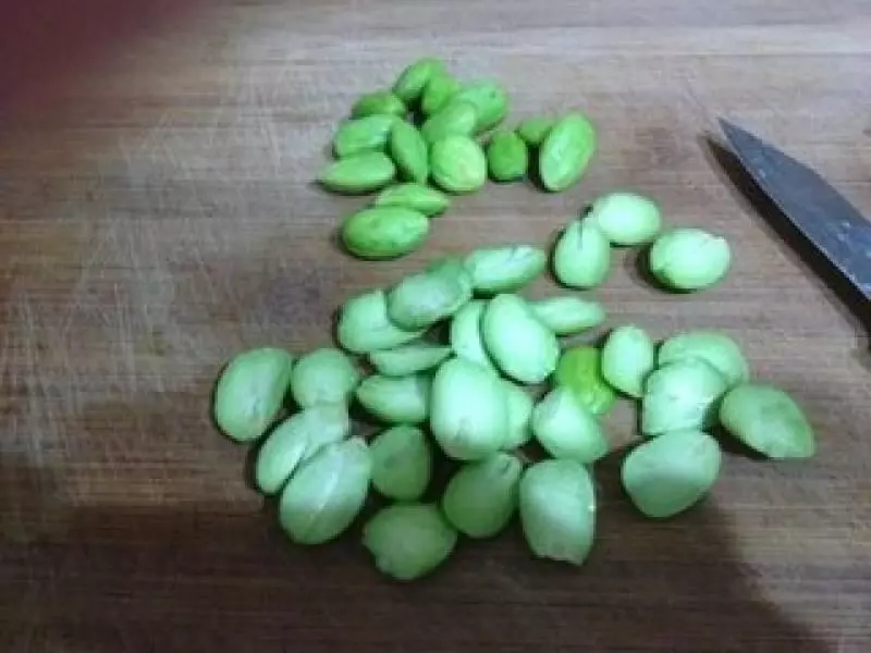 不敢相信!臭豆 (Petai) 原來有那麼多的功效!看完後你還敢不敢不吃?