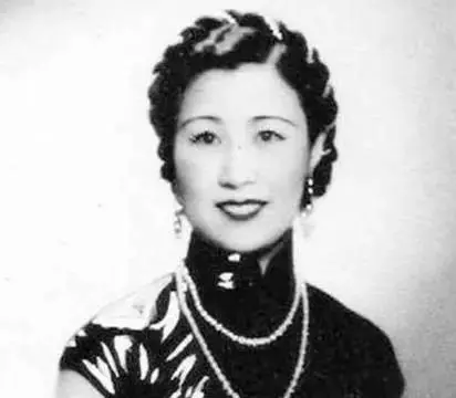 她兩次喪夫,98歲患癌,卻仍然愛美穿高跟鞋、畫紅妝、噴香水,現在111歲的她變成這樣......