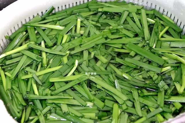 早春最應該吃這菜,2塊錢一大把,常吃刮油排毒,還能提高免疫力