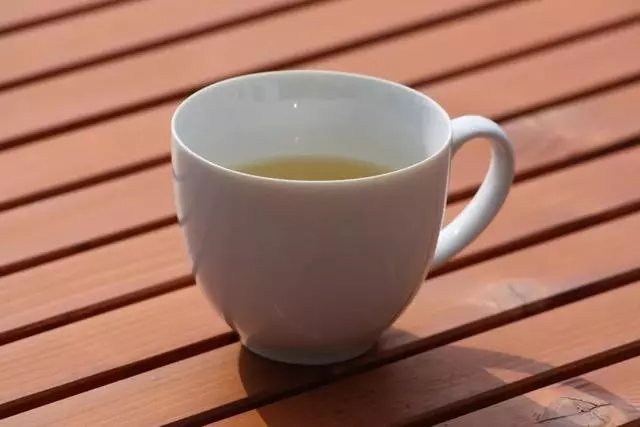 春季按摩穴位可疏肝理氣,深呼吸可養肺防感冒!