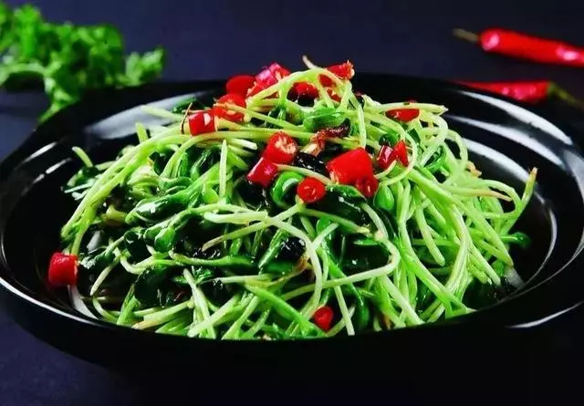 春季按摩穴位可疏肝理氣,深呼吸可養肺防感冒!