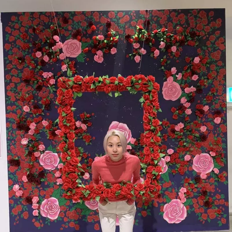 [TWICE][分享]190221 旅個遊都像拍畫報一樣粉絲夏威夷偶遇MINA