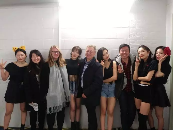 [Red Velvet][分享]190221 是讓人驕傲的完妮Wendy和老師&好友的合影公開