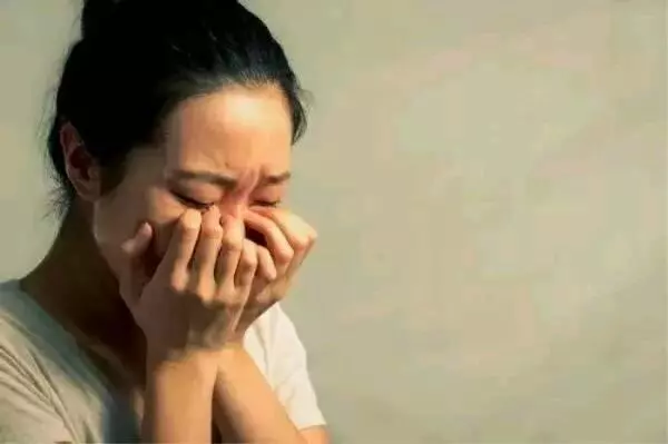 婆婆偏心讓我把家裡給砸了,沒想到公公卻住進醫院,再也回不來了
