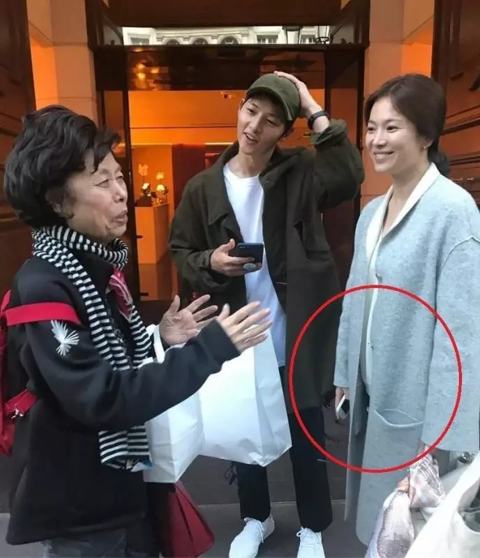 結婚恩愛1年爆離婚! 宋慧喬手上婚戒「真的拔了」