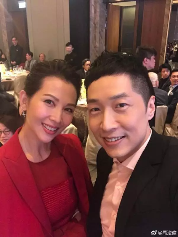 TVB花旦又聚會啦,第一眼只認出蔡少芬,黎姿郭可盈感覺分不清了!