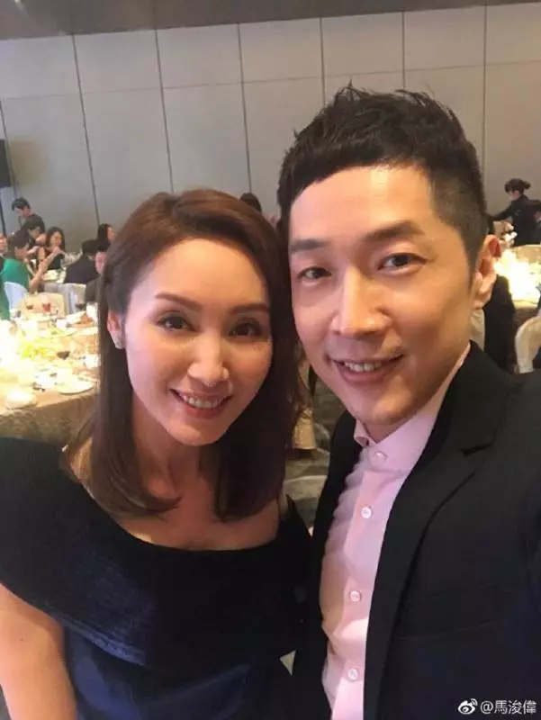 TVB花旦又聚會啦,第一眼只認出蔡少芬,黎姿郭可盈感覺分不清了!