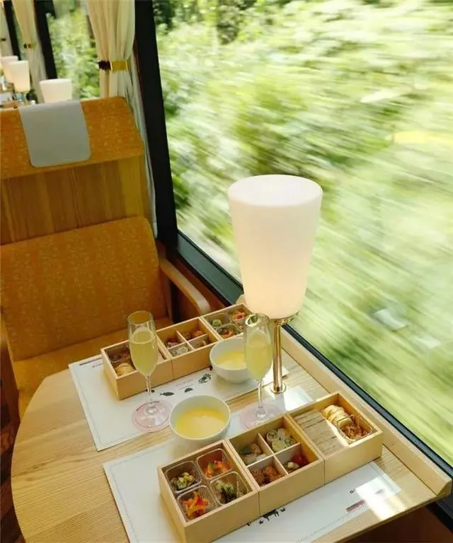 坐過日本這5列美食火車,才懂什麼是真正的食色之旅!