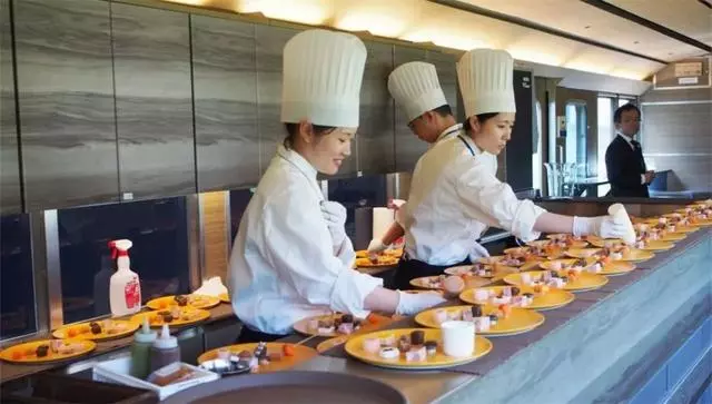 坐過日本這5列美食火車,才懂什麼是真正的食色之旅!