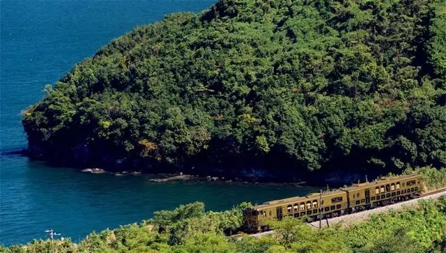 坐過日本這5列美食火車,才懂什麼是真正的食色之旅!