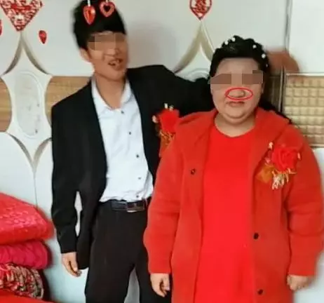 男子愛上大自己20歲的女神,堅持要娶她,新婚夜揭開頭紗,蒙了
