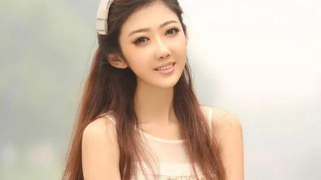 這3個生肖的女人,婚前旺父、婚後旺夫