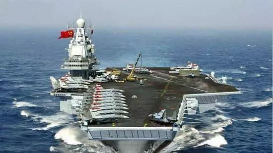 沒有航母技術,卻要建造航母,這不,航母剛下水就有了三百多裂縫