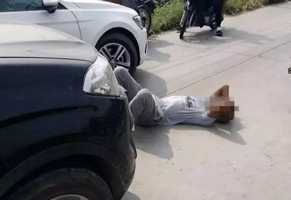 新型「碰瓷」來了,碰到最少被訛兩萬起步,有行車記錄儀也沒用,車主小心了