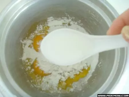 超簡單超好吃!用飯鍋就能輕鬆做出蓬鬆圓滿的蛋糕,做給父母吃,做給你愛的人吃!!!