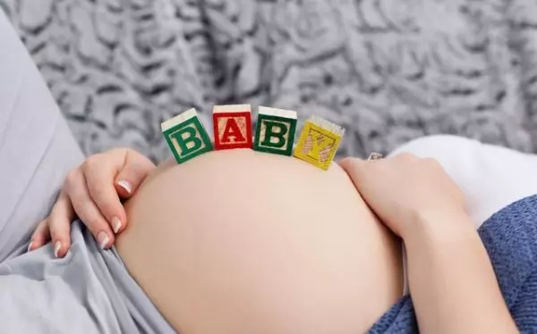 消失許久的六月「一年不接戲」沒想到卻爆「懷三胎流產」!她哽咽:驗孕都驗到怕了!