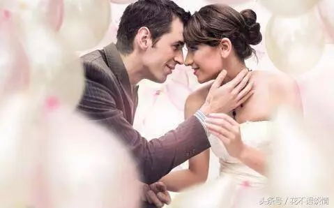 結婚當晚婆婆讓我拿出陪嫁,我不同意就打我,隔天我笑著走進醫院