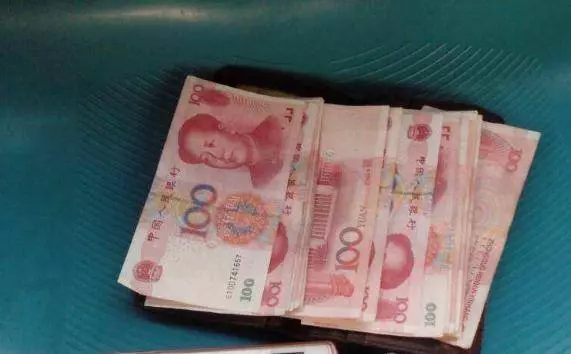 老公給婆婆一千生活費,婆婆說我白吃白住,老公的話婆婆啞口無言