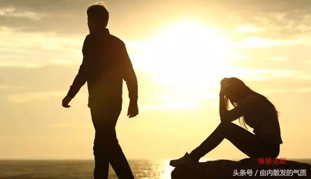 「母親病危我帶老婆一起去看望,老婆一番話後,我怒提離婚」