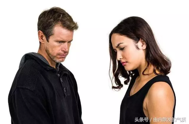 「離婚前我收到老公的一條簡訊,我哭成淚人,這輩子再也不分開」