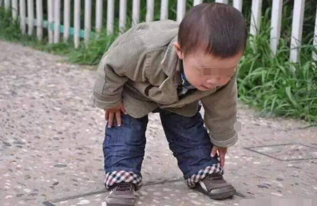 五歲時我成了孤兒,長大後姑姑找我回家,真相讓我把養父叫了聲爸