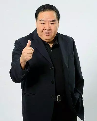肥貓鄭則仕受糖尿病纏身,日漸消瘦頭髮斑白身體堪憂!