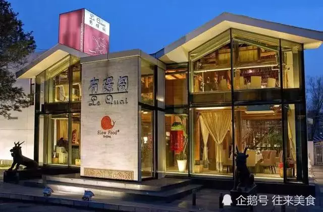 成龍餐廳生意火爆!看到菜單價格後,網友直呼:想要不火都難!
