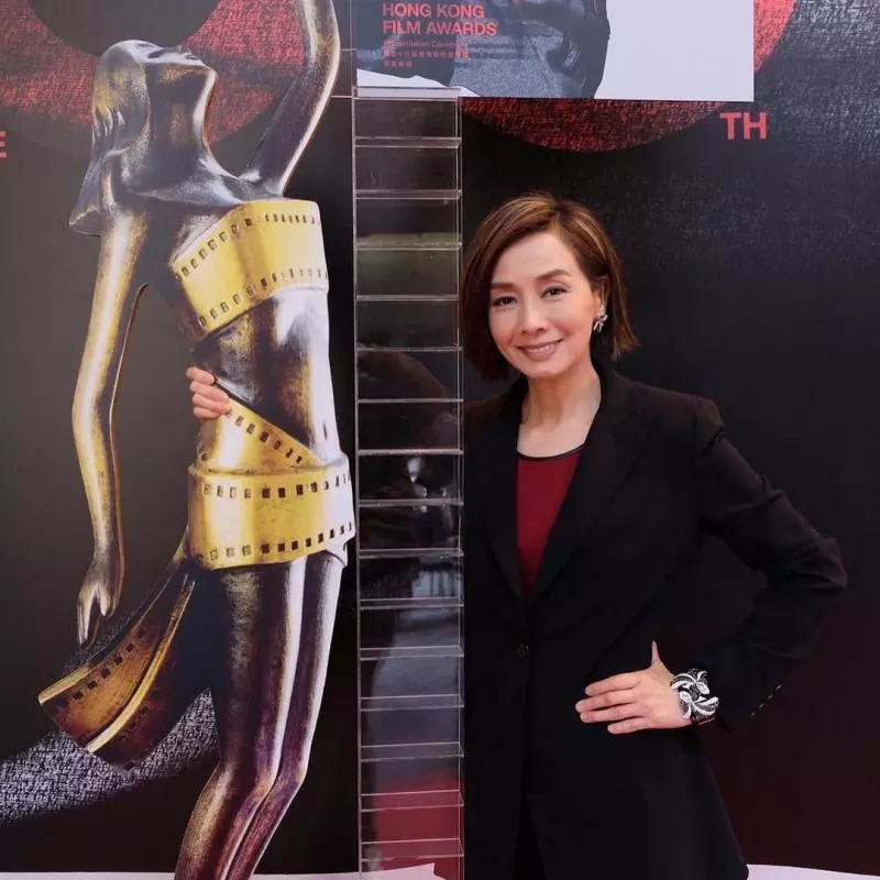 真系好靚女啊!毛舜筠大女兒罕見出鏡❤標緻五官,甜美笑容超吸精!網民大讚最自帶仙氣星二代!