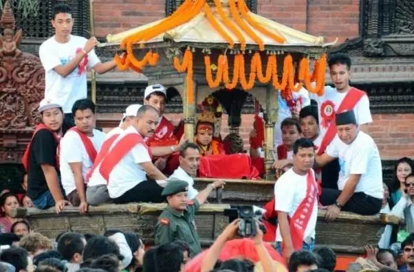 尼泊爾「活女神」退位之後:靠補助生存,無人願娶還遭人嫌棄