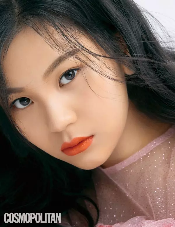[GFRIEND][分享]190222 時尚感十足！嚴智登《Cosmopolitan》三月刊畫報