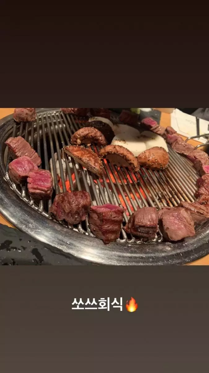 [GFRIEND][分享]190222 時尚感十足！嚴智登《Cosmopolitan》三月刊畫報