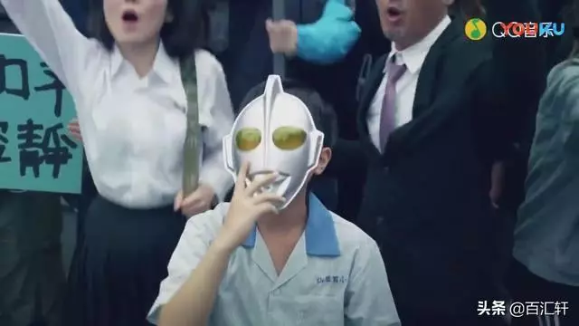 五月天的這部MV把我看哭!奧特曼保護人類,人類卻趕他走!