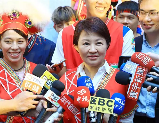 禿子、漢子三重輔選鄭世維 燕子送神祕禮物