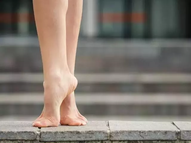 每天堅持這個動作,補腎氣、治腰痛,還能抗衰老!你心動了嗎?