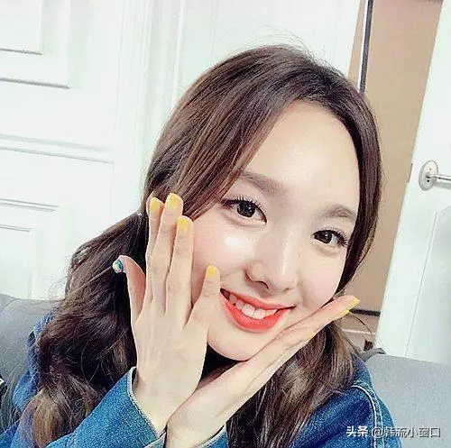 假裝忙內的TWICE,和假裝大姐的ITZY!誰才是JYP的忙內團?