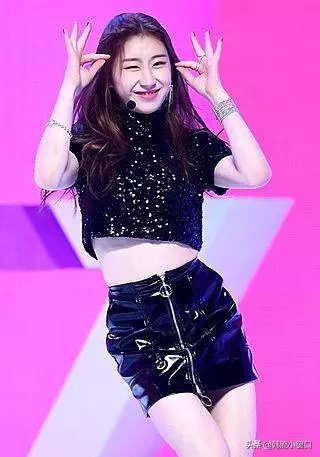 假裝忙內的TWICE,和假裝大姐的ITZY!誰才是JYP的忙內團?