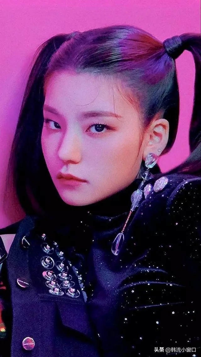 假裝忙內的TWICE,和假裝大姐的ITZY!誰才是JYP的忙內團?