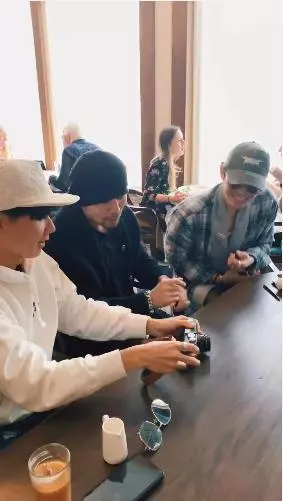 吳建豪離婚消息傳出後,周杰倫釋出的合照很有意思
