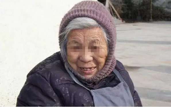 我用老公手機發紅包安慰離婚的小姑子,看到回復俺離婚了