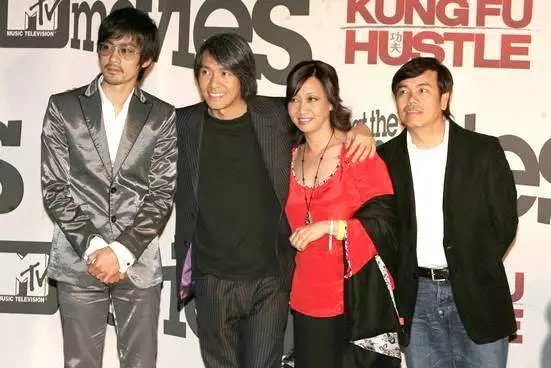 「包租婆」說她年輕時是校花,本以為開玩笑,看到照片後,我信了